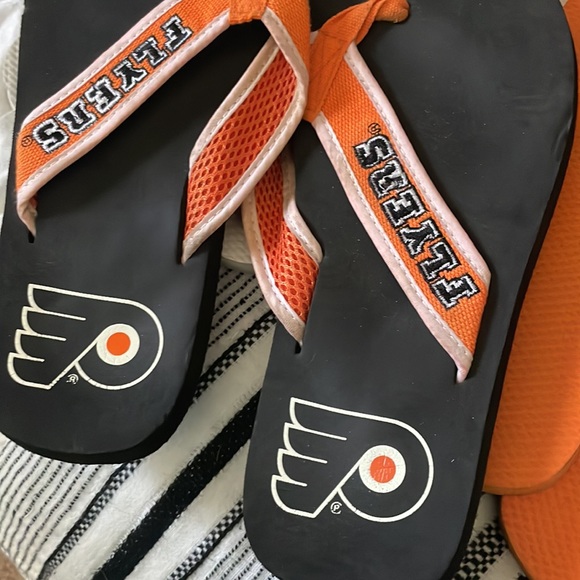 Lot of 8 flip flops - Picture 9 of 9